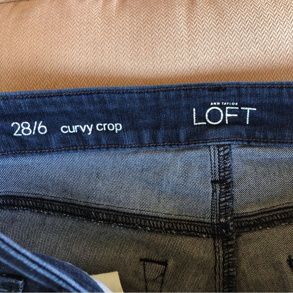 Ann Taylor Loft Curvy Crop Low Rise Dark Wash Jeans 28/6 - Picture 10 of 13